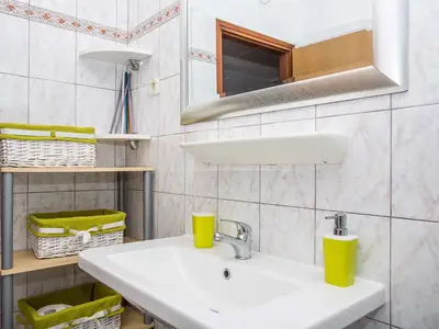 Ferienwohnung für 6 Personen (55 m²) in Njivice 8/10