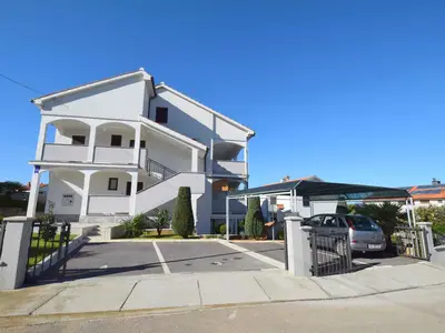 Ferienwohnung für 6 Personen (70 m²) in Njivice 3/10