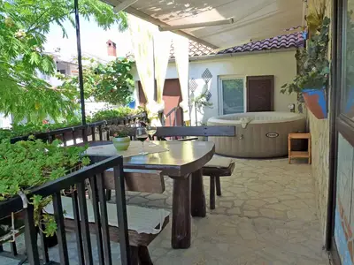 Ferienwohnung für 5 Personen (70 m²) in Njivice 2/10