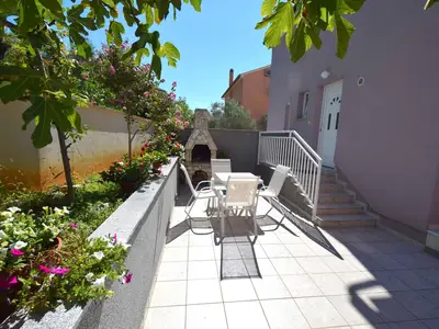 Ferienwohnung für 4 Personen (40 m²) in Njivice 3/10