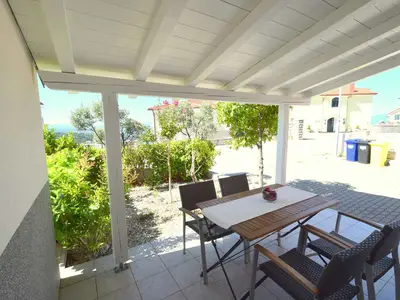 Ferienwohnung für 4 Personen (40 m²) in Njivice 4/10