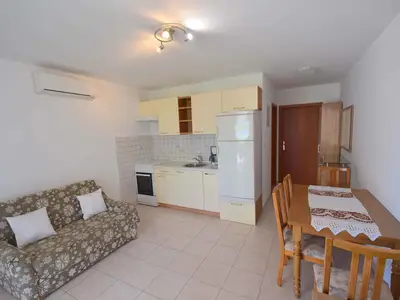 Ferienwohnung für 4 Personen (40 m²) in Njivice 10/10