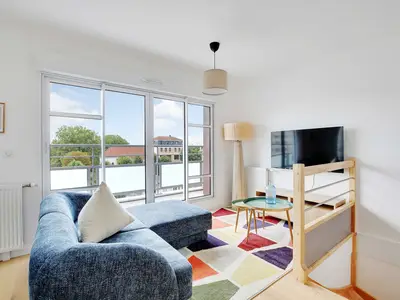 Ferienwohnung für 9 Personen (89 m²) in Nogent-sur-Marne 1/10