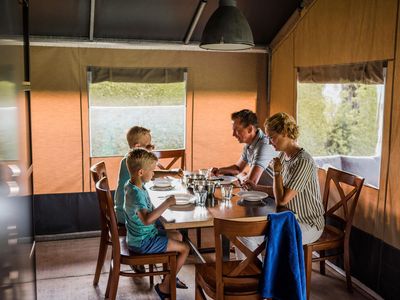 DiningRoom