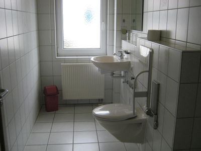 WC  Rollstuhlgeeignet