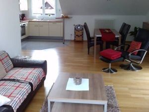 19170052-Ferienwohnung-4-Nonnenhorn-300x225-3