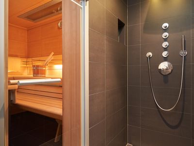 Sauna und Wellnessdusche