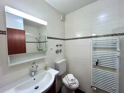 Badezimmer 1