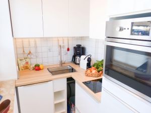 Küche in der Ferienwohnung Reethuk in Norddorf auf Amrum