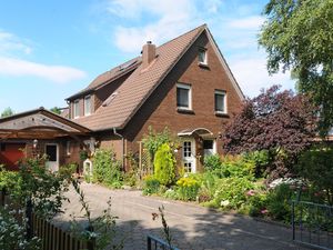 23089393-Ferienwohnung-4-Norden-300x225-1