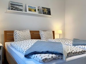 23960497-Ferienwohnung-6-Norden-300x225-2