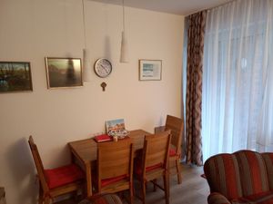 23517701-Ferienwohnung-4-Norden-300x225-3