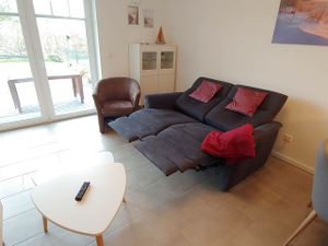 23537251-Ferienwohnung-4-Norden-300x225-3