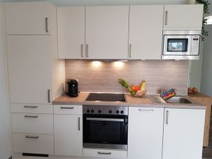 23537263-Ferienwohnung-4-Norden-300x225-4