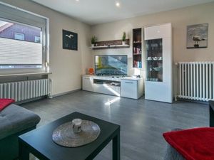 23586862-Ferienwohnung-4-Norden-300x225-0