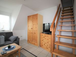 23882782-Ferienwohnung-2-Norden-300x225-5