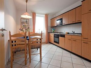 23833003-Ferienwohnung-4-Norden-300x225-3