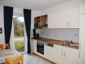 23833002-Ferienwohnung-4-Norden-300x225-3