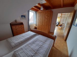 23833136-Ferienwohnung-4-Norden-300x225-4