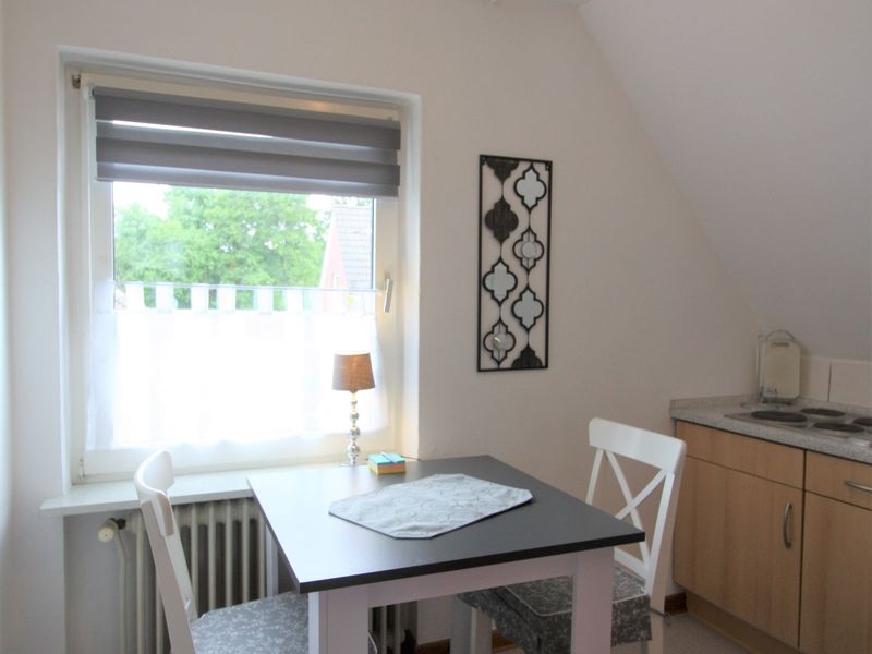 23887122-Ferienwohnung-2-Norden-800x600-2