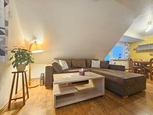 23887128-Ferienwohnung-4-Norden-300x225-4