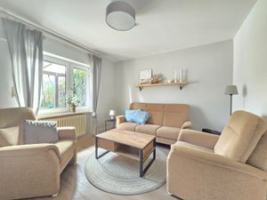 23974017-Ferienwohnung-5-Norden-300x225-0