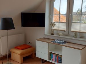 23953018-Ferienwohnung-4-Norden-300x225-2