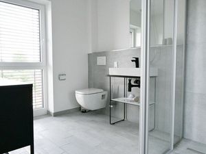 23913908-Ferienwohnung-3-Norden-300x225-4