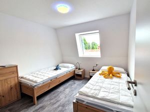 24019156-Ferienwohnung-6-Norden-300x225-4