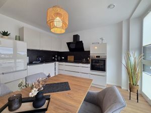 24038853-Ferienwohnung-4-Norden-300x225-4