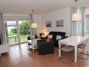 23953012-Ferienwohnung-4-Norden-300x225-0