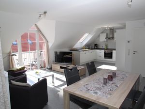 23953030-Ferienwohnung-4-Norden-300x225-1