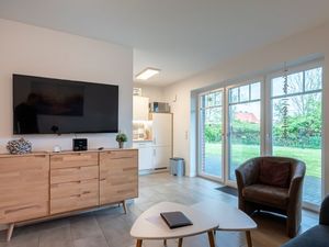 23537251-Ferienwohnung-4-Norden-300x225-1