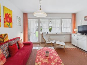 23505391-Ferienwohnung-3-Norden-300x225-4