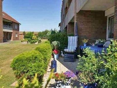 Terrasse mit Blick zum Deich