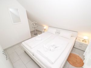 23886479-Ferienwohnung-4-Norden Norddeich-300x225-2