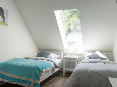 Schlafzimmer 2