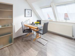 23517166-Ferienwohnung-4-Norderney-300x225-3