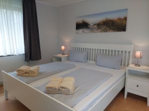 23987231-Ferienwohnung-2-Norderney-300x225-1