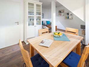 23881713-Ferienwohnung-2-Norderney-300x225-1