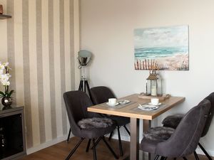 23881709-Ferienwohnung-2-Norderney-300x225-4