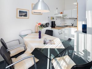 23881755-Ferienwohnung-4-Norderney-300x225-1