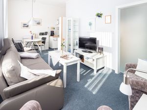 23881755-Ferienwohnung-4-Norderney-300x225-2