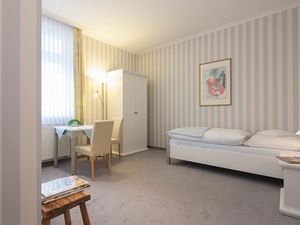 23872137-Ferienwohnung-1-Norderney-300x225-1