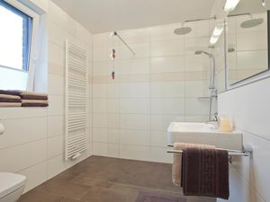 23872170-Ferienwohnung-4-Norderney-300x225-3