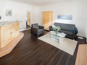 23872192-Ferienwohnung-2-Norderney-300x225-3