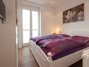 23872186-Ferienwohnung-4-Norderney-300x225-3