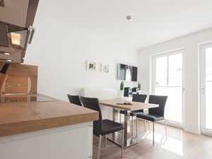 23872220-Ferienwohnung-4-Norderney-300x225-3