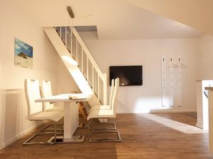 23872230-Ferienwohnung-4-Norderney-300x225-3