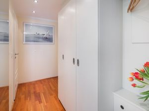 23872314-Ferienwohnung-2-Norderney-300x225-1